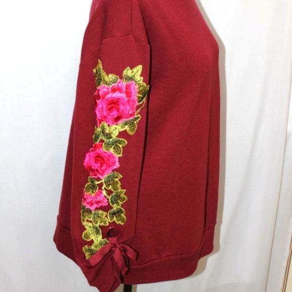 Hannah Burgundy Sweatshirt with Embroidery Floral Sleeves - Picture 3 of 12